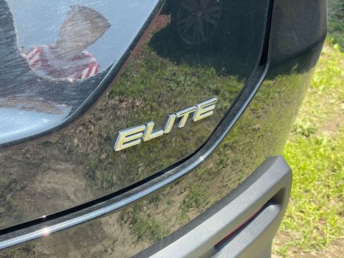 Used 2024 Honda Pilot Elite image 33