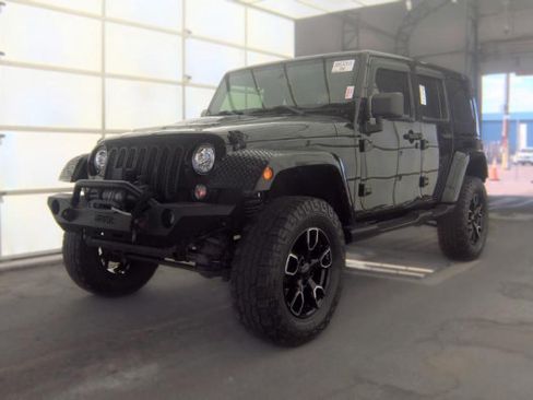 Used 2018 Jeep Wrangler Unlimited Sahara AWD/4WD image 1