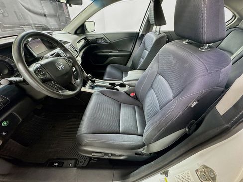 Used 2014 Honda Accord Sport image 17