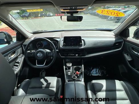 Used 2023 Nissan Rogue SV w/ SV Premium B Package AWD/4WD image 16
