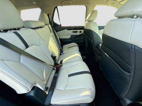 New 2026 Honda Pilot EX-L image 23
