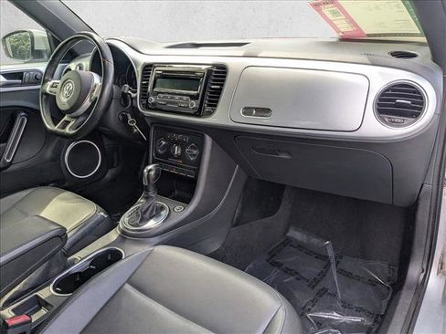 Used 2014 Volkswagen Beetle 2.5 image 19