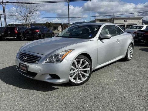 Used 2009 INFINITI G37 Sport w/ Premium Pkg image 3