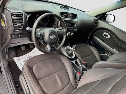 Used 2016 Kia Soul FWD image 9