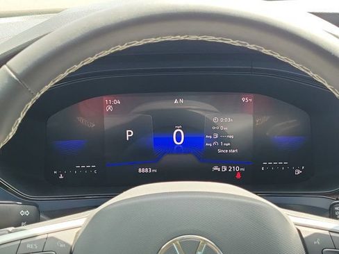 Certified 2023 Volkswagen Taos SE FWD image 22