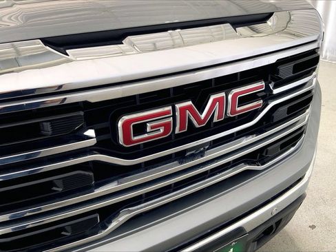 Used 2026 GMC Sierra 1500 SLT AWD/4WD image 30