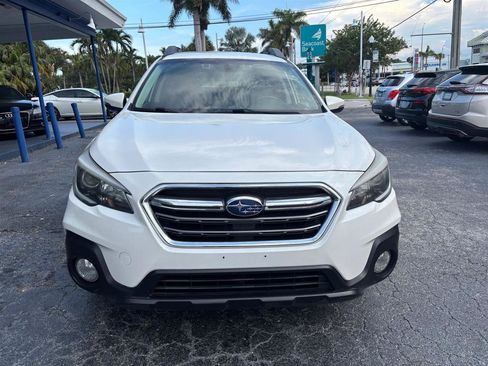 Used 2019 Subaru Outback 2.5i Limited AWD/4WD image 6
