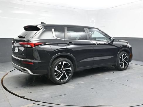 Used 2022 Mitsubishi Outlander SE AWD/4WD image 7