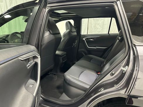 Used 2025 Toyota RAV4 XSE w/ Weather Package AWD/4WD image 44