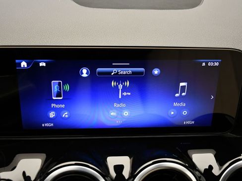 Used 2025 Mercedes-Benz GLA 250 4MATIC image 25