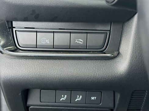 Used 2025 MAZDA CX-30 AWD 2.5 S w/ Preferred Package image 17