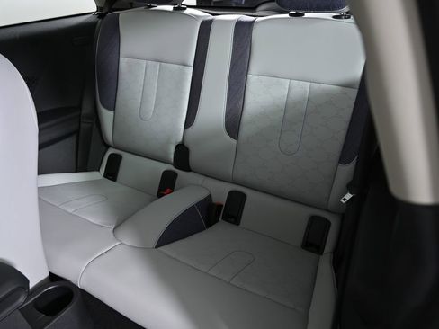 Used 2025 MINI Cooper S image 36