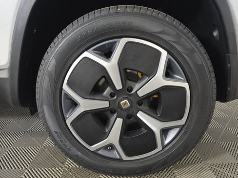 Used 2024 Rivian R1S Adventure AWD/4WD image 10