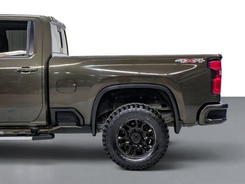 Used 2022 Chevrolet Silverado 2500 LT w/ Convenience Package AWD/4WD image 12