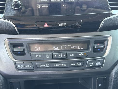 Used 2022 Honda Pilot Special Edition image 13