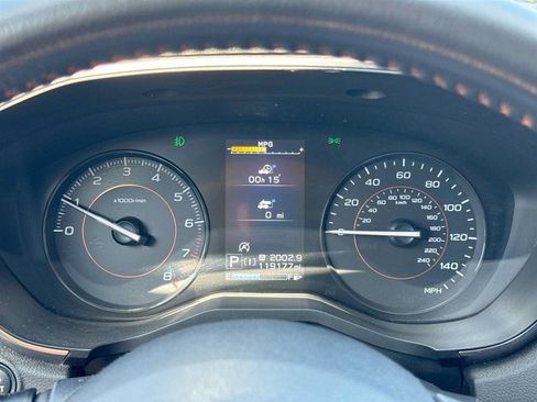 Used 2020 Subaru Crosstrek 2.0i Premium w/ Moonroof Package 2 AWD/4WD image 32