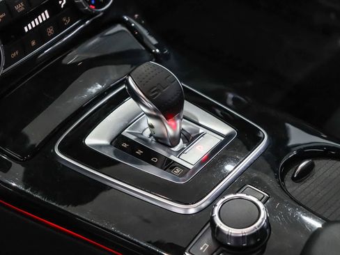 Used 2020 Mercedes-Benz SLC 300 image 18