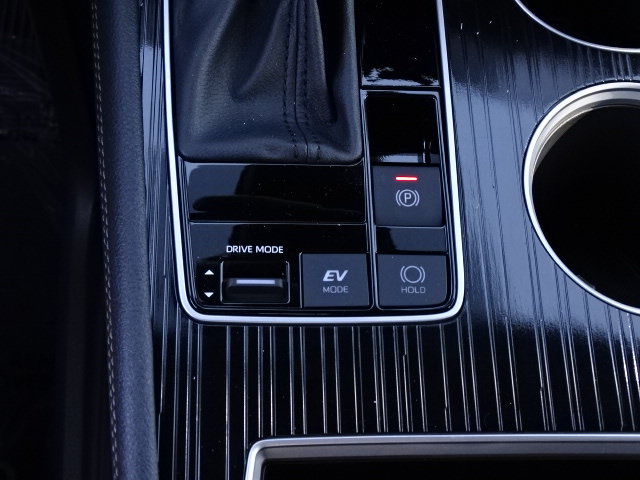New 2026 Toyota Sienna XLE Woodland Edition AWD/4WD image 25