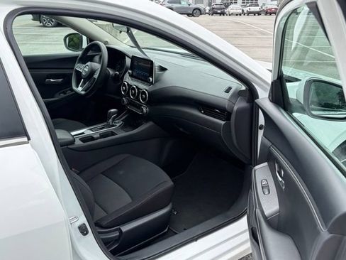 Certified 2024 Nissan Sentra SV FWD image 24