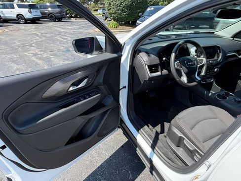 Certified 2023 GMC Terrain SLE FWD image 22