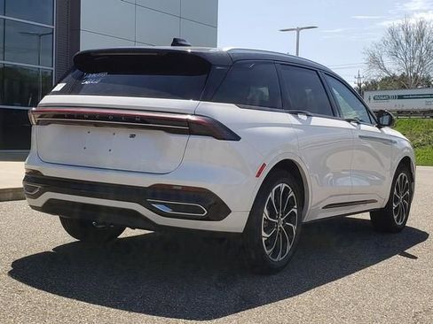 New 2026 Lincoln Nautilus Reserve AWD/4WD image 4