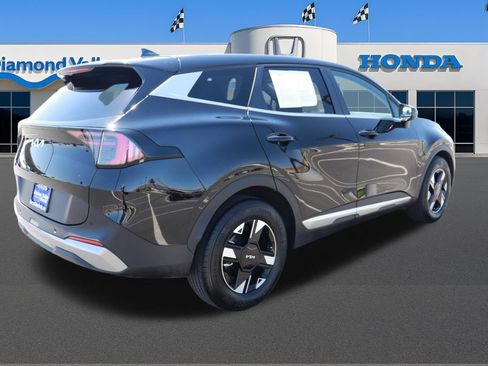 Used 2026 Kia Sportage LX FWD image 6
