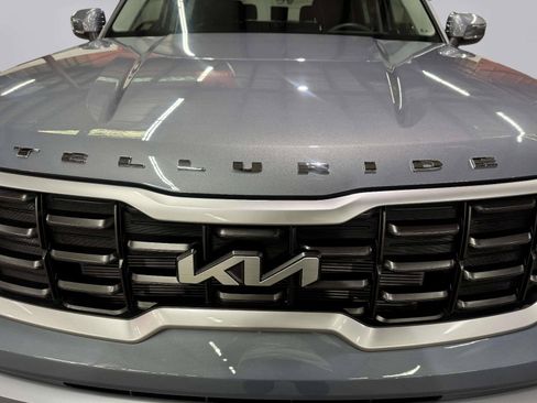 Used 2025 Kia Telluride S FWD image 16