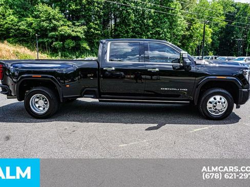 Used 2024 GMC Sierra 3500 Denali w/ Denali Reserve Package AWD/4WD image 9