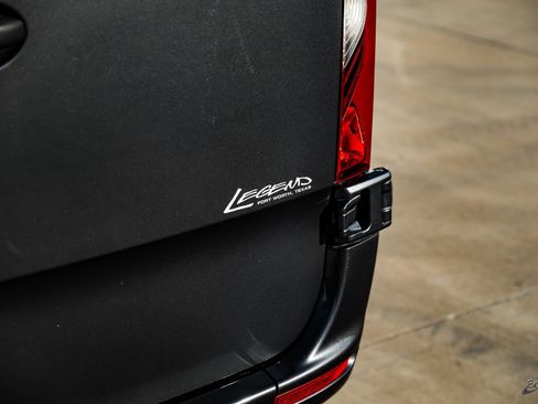 Used 2023 Mercedes-Benz Sprinter 3500 image 27