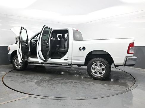 Used 2024 RAM 2500 Big Horn AWD/4WD image 45