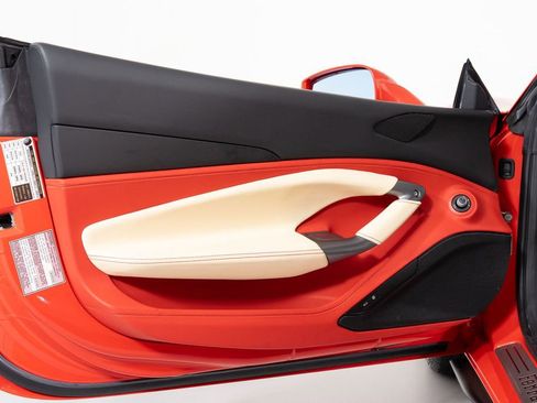 Used 2021 Ferrari F8 Tributo image 24