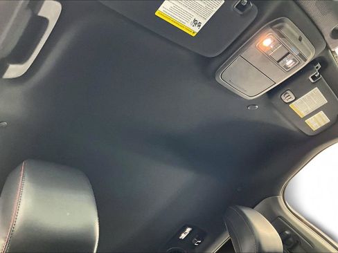 Certified 2025 Ford Explorer ST-Line w/ ST-Line Street Pack image 22