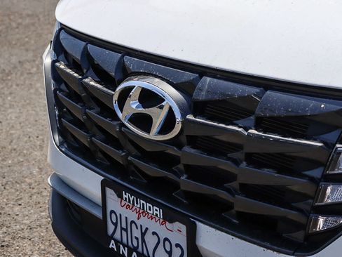 Used 2023 Hyundai Tucson SEL AWD/4WD image 3