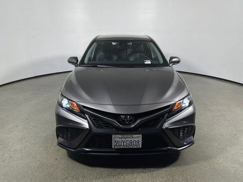 Certified 2022 Toyota Camry SE FWD image 8