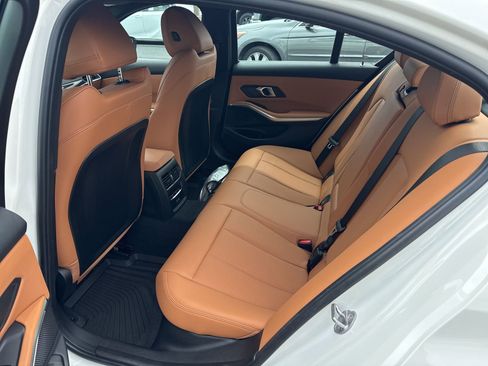 Used 2024 BMW 330i Sedan w/ Premium Package image 4