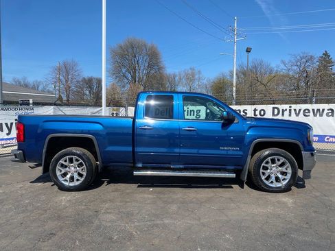 Used 2017 GMC Sierra 1500 SLE w/ Suspension Package, Off-Road AWD/4WD image 2
