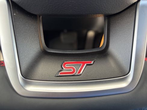 New 2026 Ford Explorer ST w/ Sun And Sound Package image 28