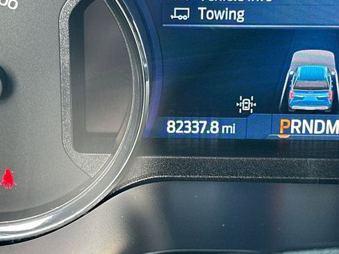 Used 2022 Ford Expedition Max Limited image 16