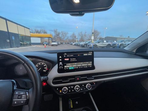 Used 2025 Honda HR-V EX-L image 33