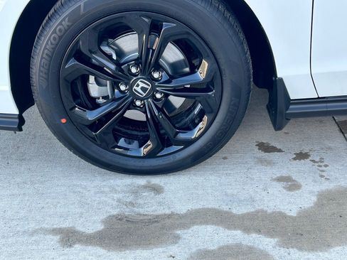 New 2025 Honda Accord SE image 9