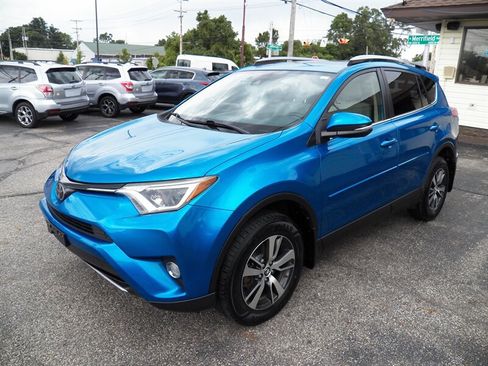 Used 2018 Toyota RAV4 XLE w/ Plus Extra Value Package AWD/4WD image 1