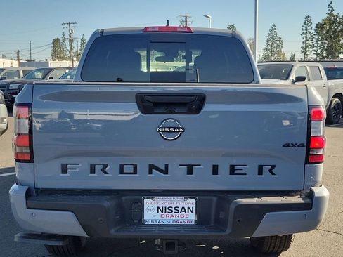 New 2026 Nissan Frontier SV w/ Tow Package AWD/4WD image 10