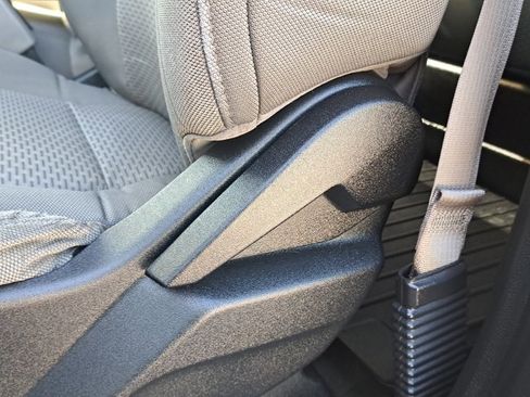 Used 2016 Ford F150 XLT image 22