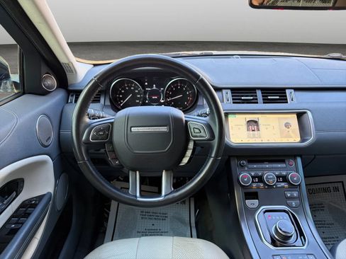 Used 2019 Land Rover Range Rover Evoque SE Premium AWD/4WD image 26