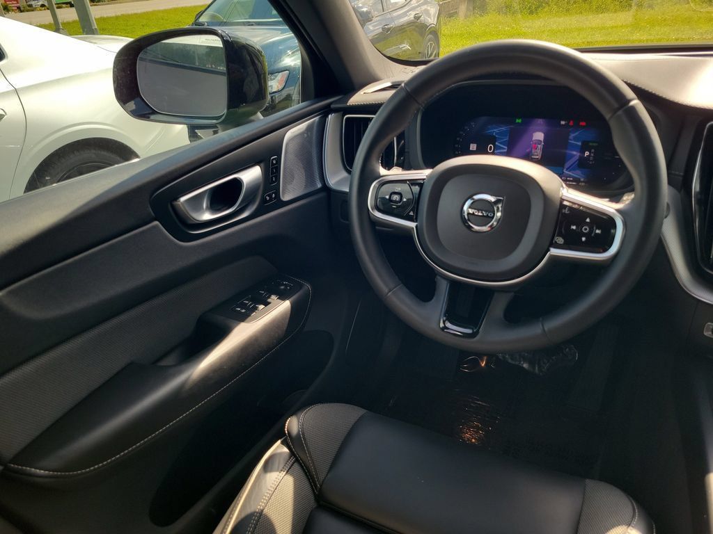Certified 2024 Volvo XC60 T8 Ultimate w/ Protection Package Premier AWD/4WD image 16