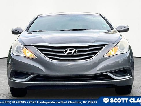 Used 2012 Hyundai Sonata GLS FWD image 2