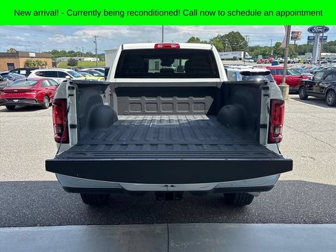 Used 2026 RAM 2500 Big Horn AWD/4WD image 3
