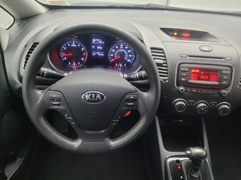 Used 2017 Kia Forte LX image 22