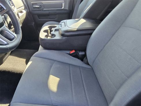 Used 2024 RAM 1500 Classic SLT image 17