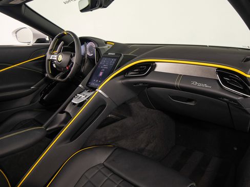Certified 2026 Ferrari Roma Spider RWD image 30
